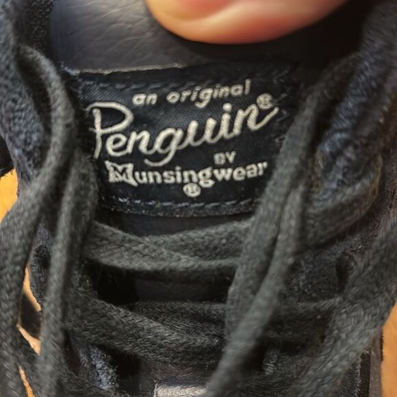 Original Penguin by Munsingwear Navy Blue High Top Suede Sneakers, size 8.5 - Picture 7 of 7